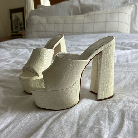 SCHUTZ Darah Crocodile-Embossed Leather Sandal size 7 - Picture 8 of 10